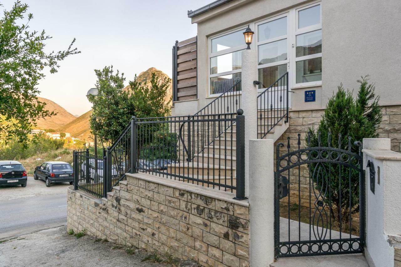 Holiday Home Harmony Žrnovnica エクステリア 写真