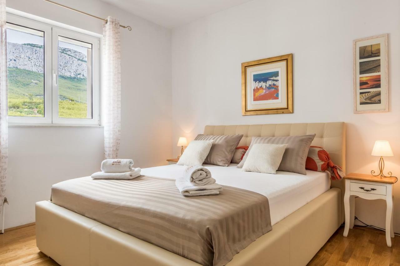 Holiday Home Harmony Žrnovnica エクステリア 写真