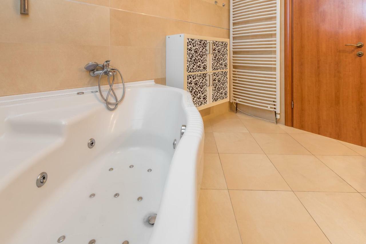 Holiday Home Harmony Žrnovnica エクステリア 写真
